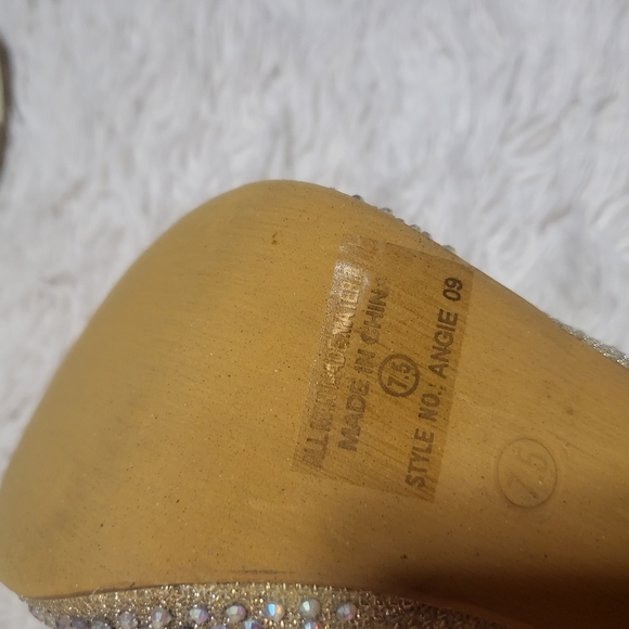 Stilettos - Picture 6 of 8